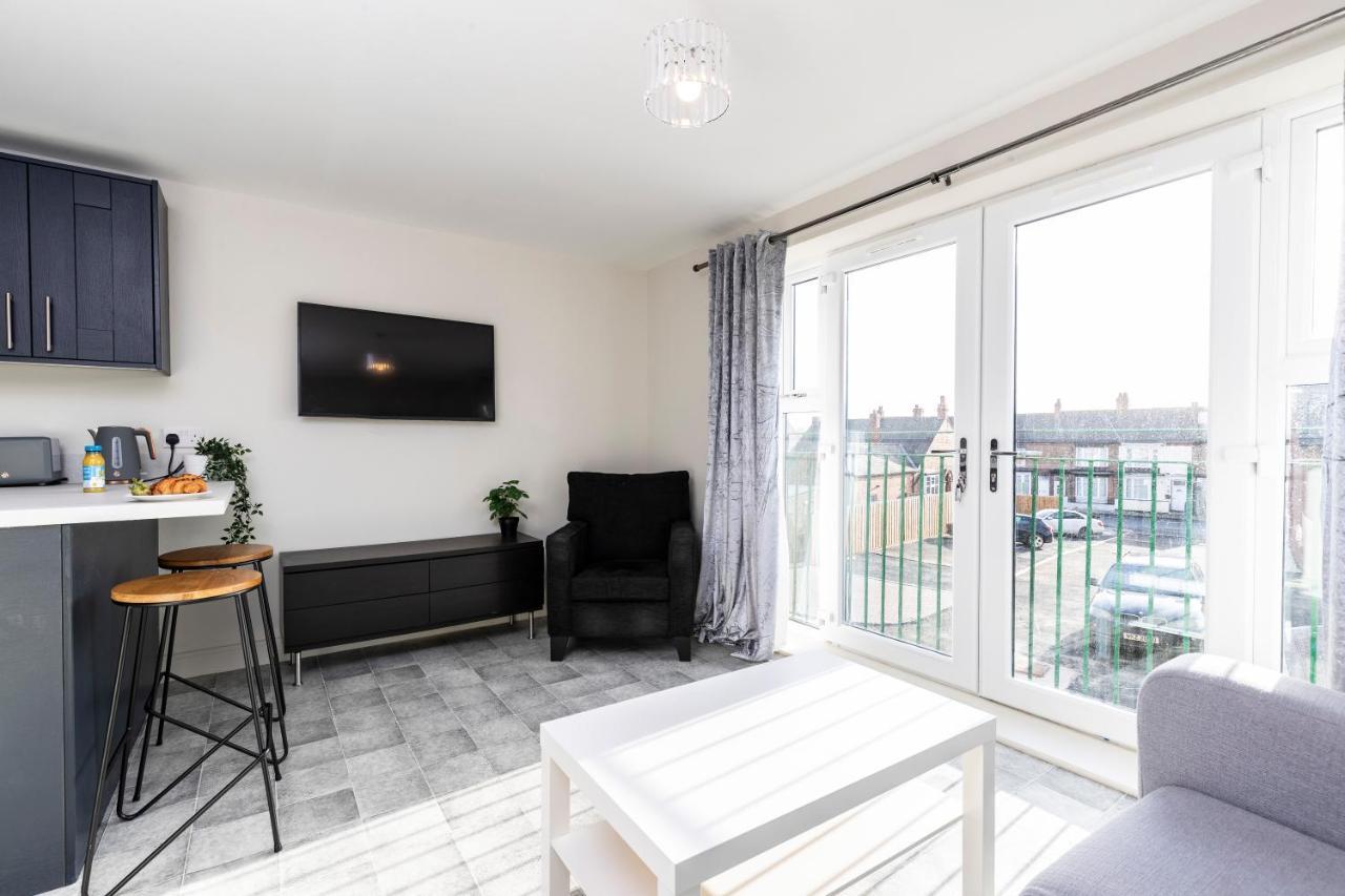 Avery House 1 - One Bedroom With Outdoor Terrace Дарлингтон Экстерьер фото